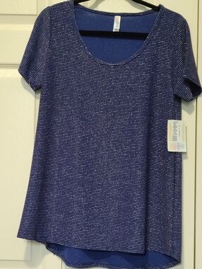 Metallic Stretch Knit Blue Short Sleeve Scoop Neck LuLaRoe Classic T Tunic Top